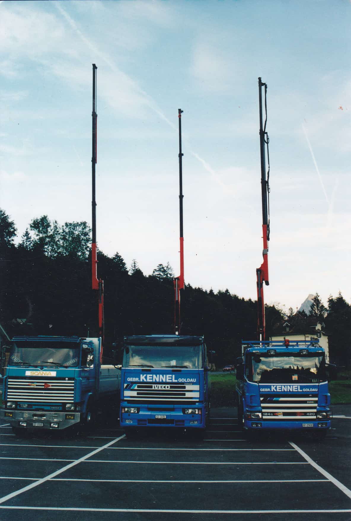 2002 (2)